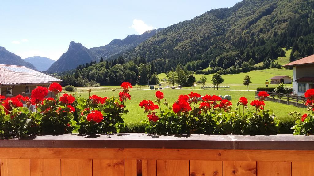 Ferienwohnung Mit Bergblick Unterammergau Luaran gambar